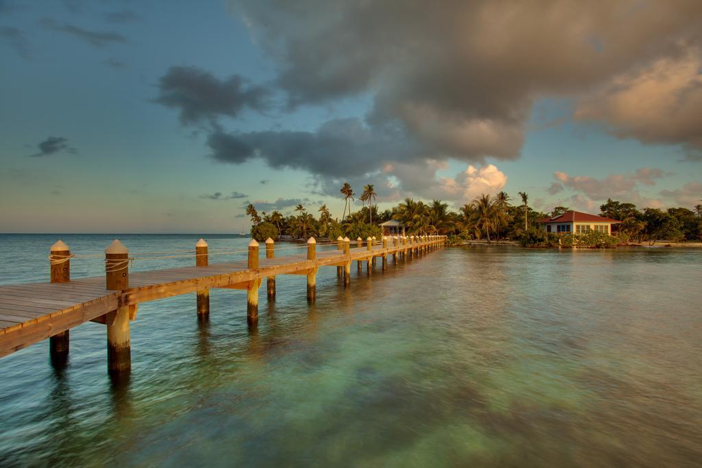Hatchet Caye Island Resort (Adults Only) Placencia Exteriör bild